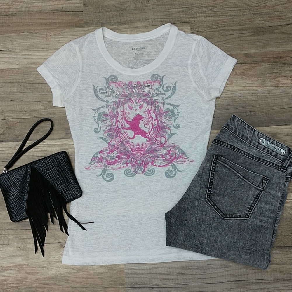 Express Graphic Tee